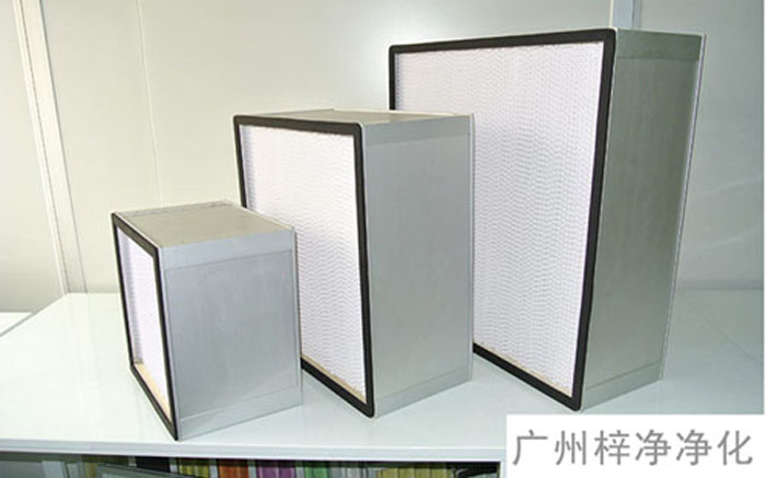 F-S有隔板中效空气过滤器主要用于制药、电子、食品厂房中洁净/空调/通风系统的中级过滤。