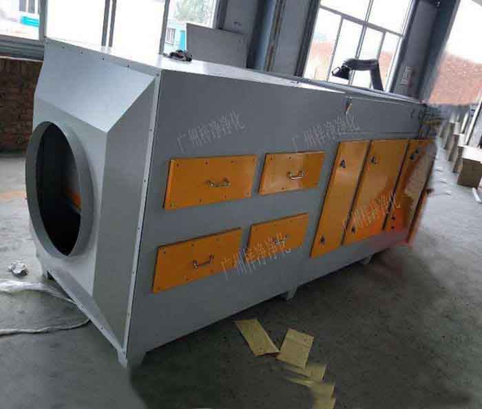 新风柜被广泛应用于民用建筑的通风系统中，同时还可应用到房屋建筑的消防加压送风，净化空调的增压补风等场合。